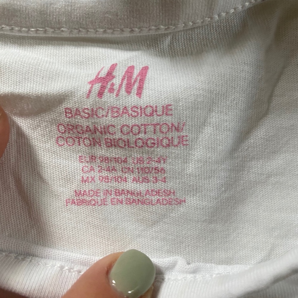 2 basic toddler tees - Picture 4 of 5